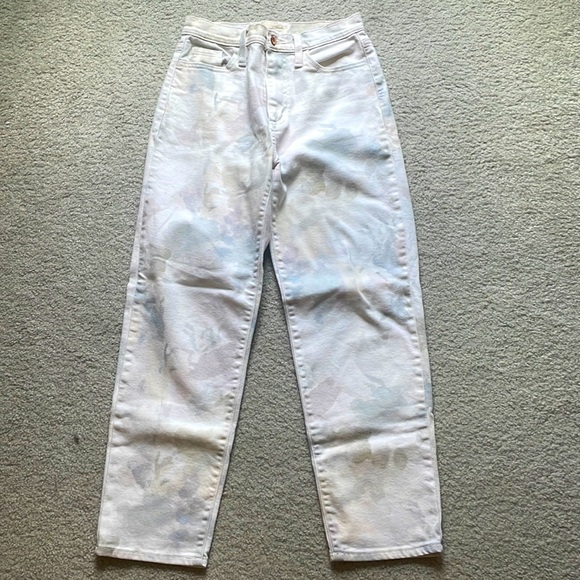 NWOT Universal Thread Watercolor Straight Jeans - Picture 1 of 4